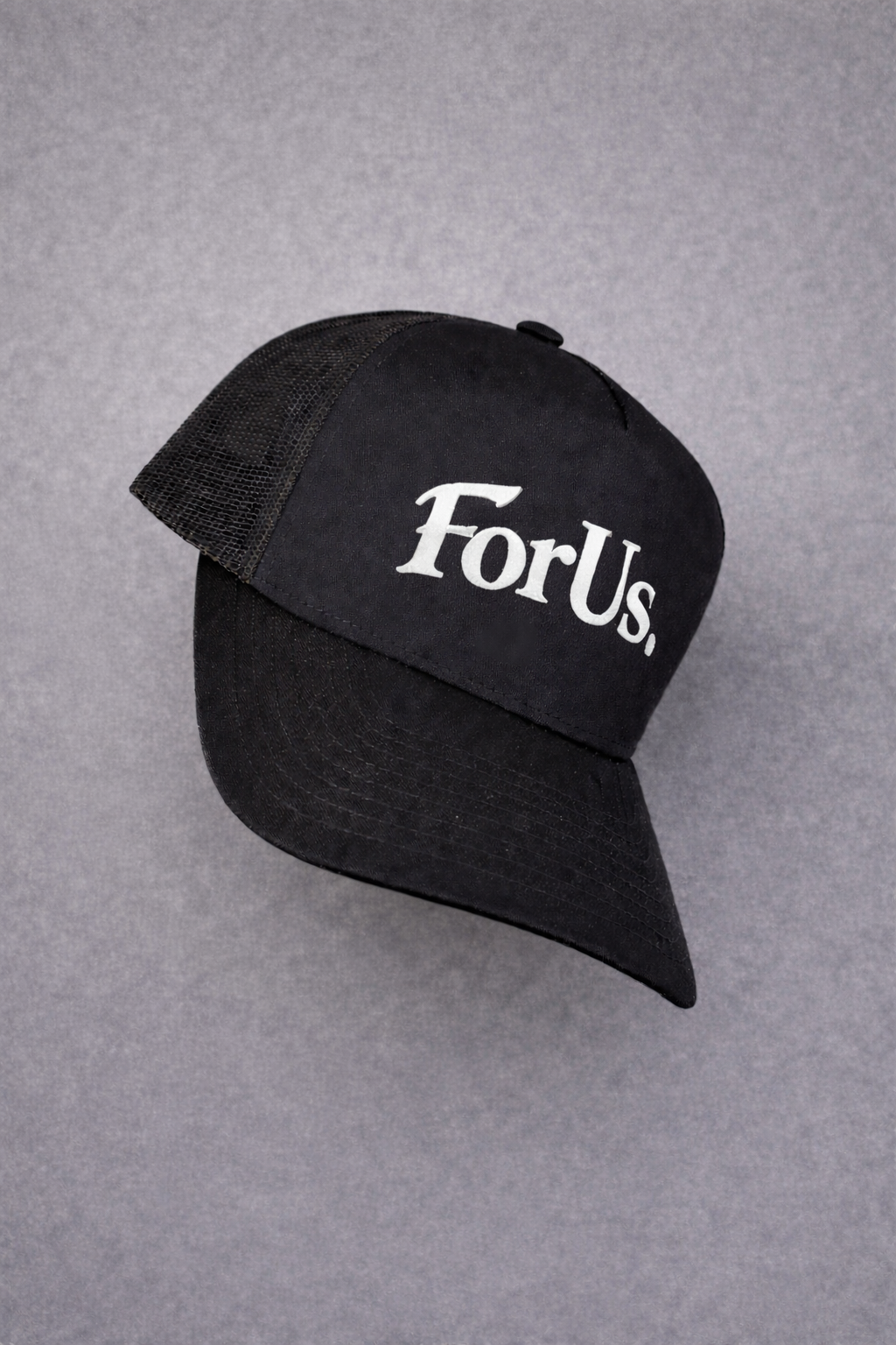 FORUS. TRUCKER White